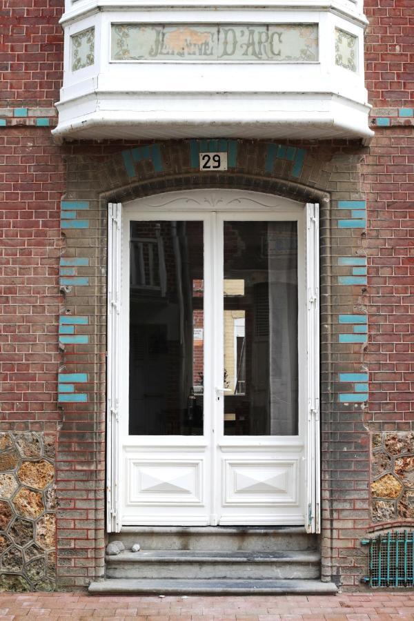 Villa 1900 “Jeanne”, authentique et entièrement rénovée Le Tréport Esterno foto